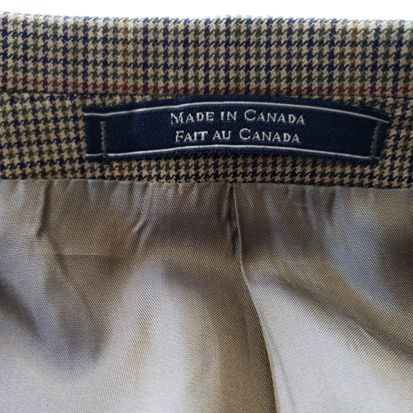 Saks Fifth Avenue Blazer - Picture 8 of 9